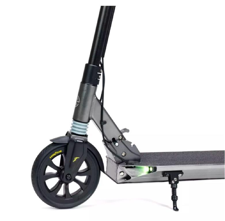 REVOE RevoltR Escooter w/ Goodyear Dual Suspension tires, Sports