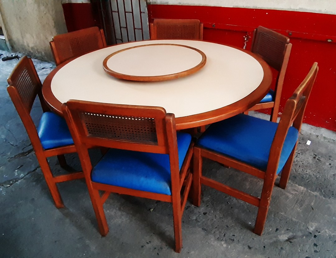 Round Dining Table (6 seater) Free delivery within quezon city