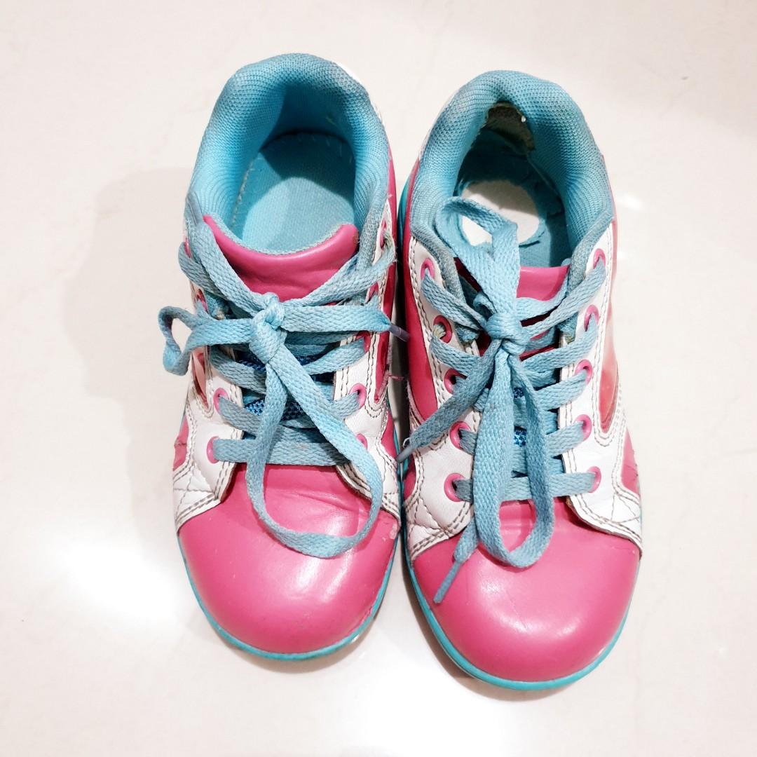 Sepatu Skate Roda Anak Unicorn Bayi Anak Baju Anak Perempuan 4 Hingga 7 Tahun Di Carousell