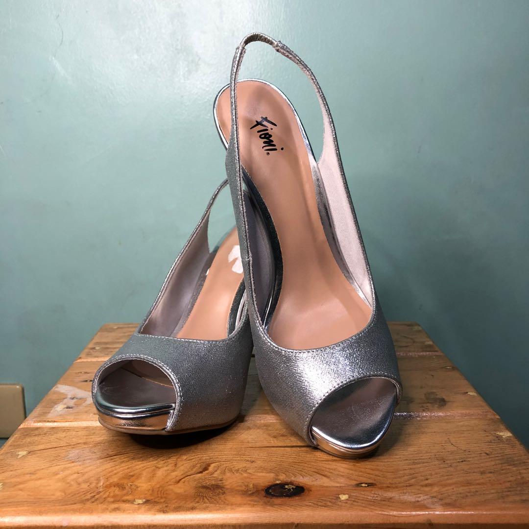 Silver heels, Women's Fashion, Footwear, Heels on Carousell