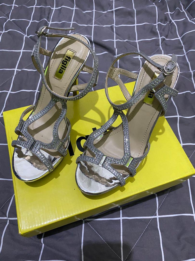 Silver Heels on Carousell
