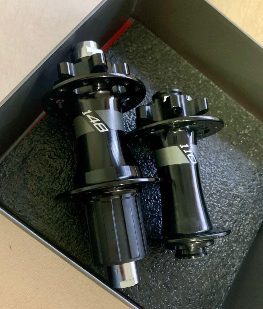 specialized roval boost hubs (front and rear), Sports Equipment