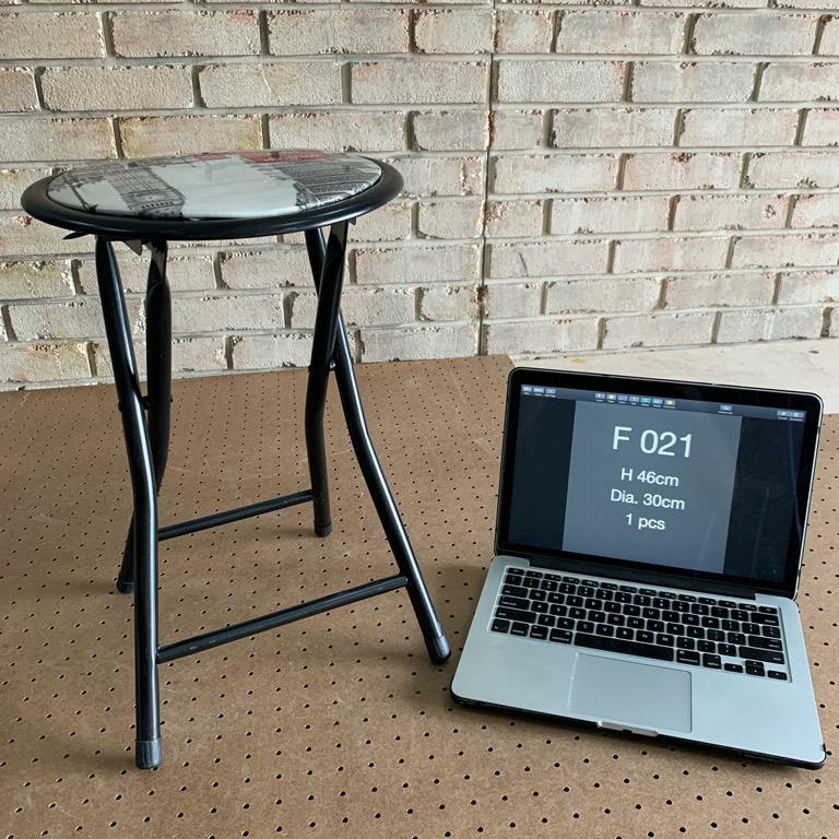 Stool (Category: Chairs) located in Kuala Lumpur. Submitted by sin-yee (Listing ID 1016010007, Image 3). Description: 9/10 Condition . Meet up and delivery is available. Delivery with charges, fee is depending on location. .
