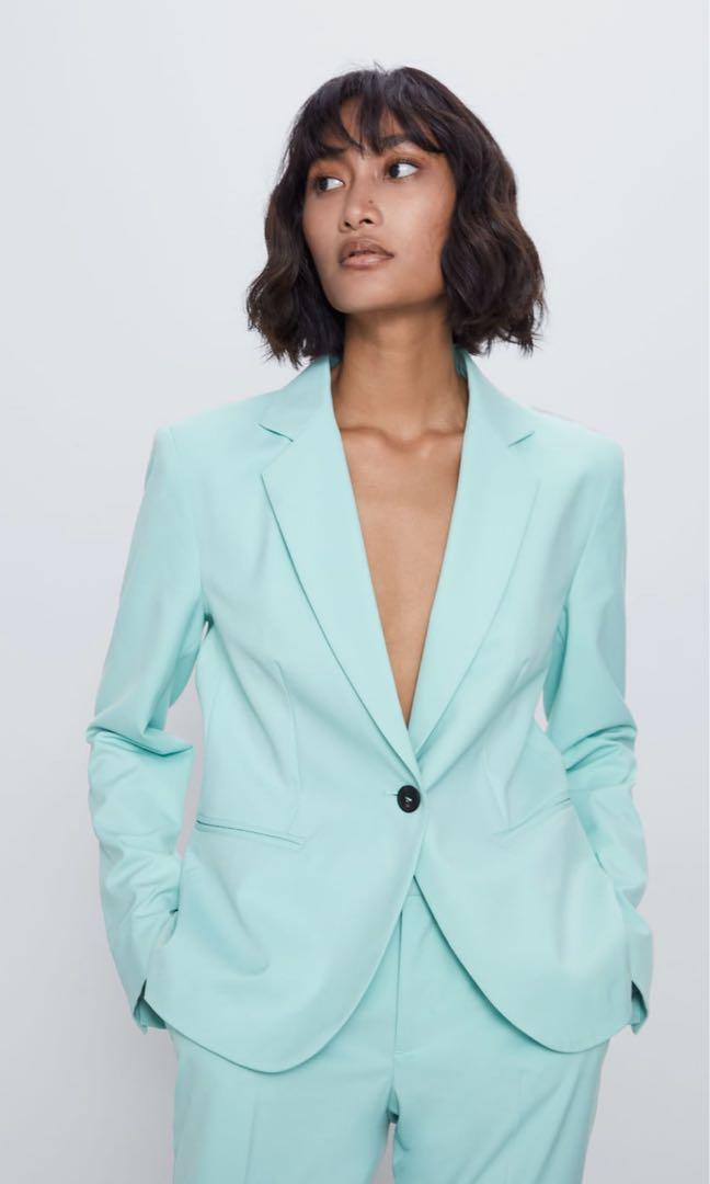 Green store suit zara