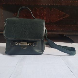 (Kategori: ) berada di . Dikirim oleh yourthriftneeds (ID iklan 1016082538, Gambar 1). Deskripsi: .