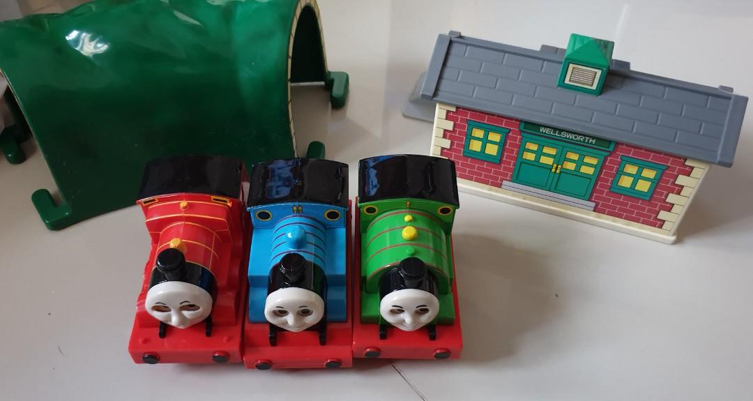 Thomas train set 18 months sales