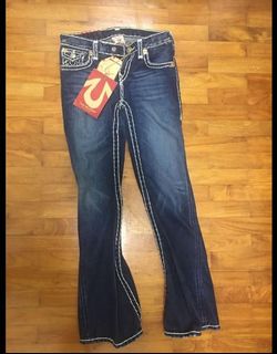 (Category: ) located in . Submitted by buyit2010 (Listing ID 1015974919, Image 1). Description: .