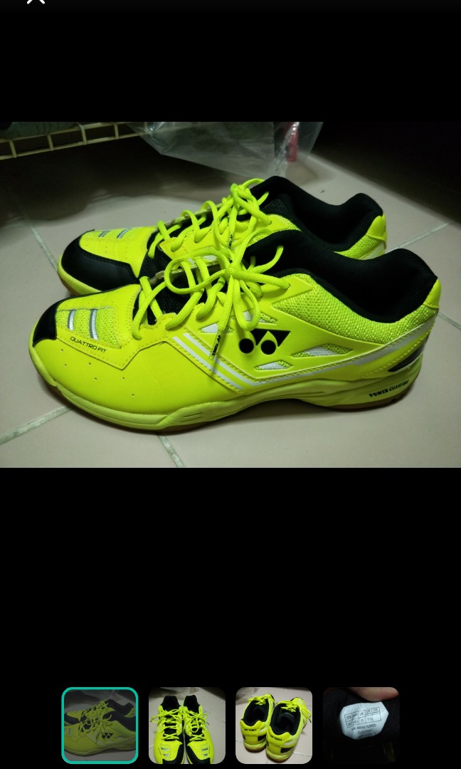 brooks badminton shoes