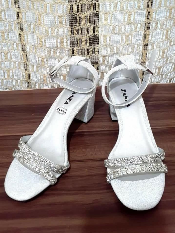 white heels size 5