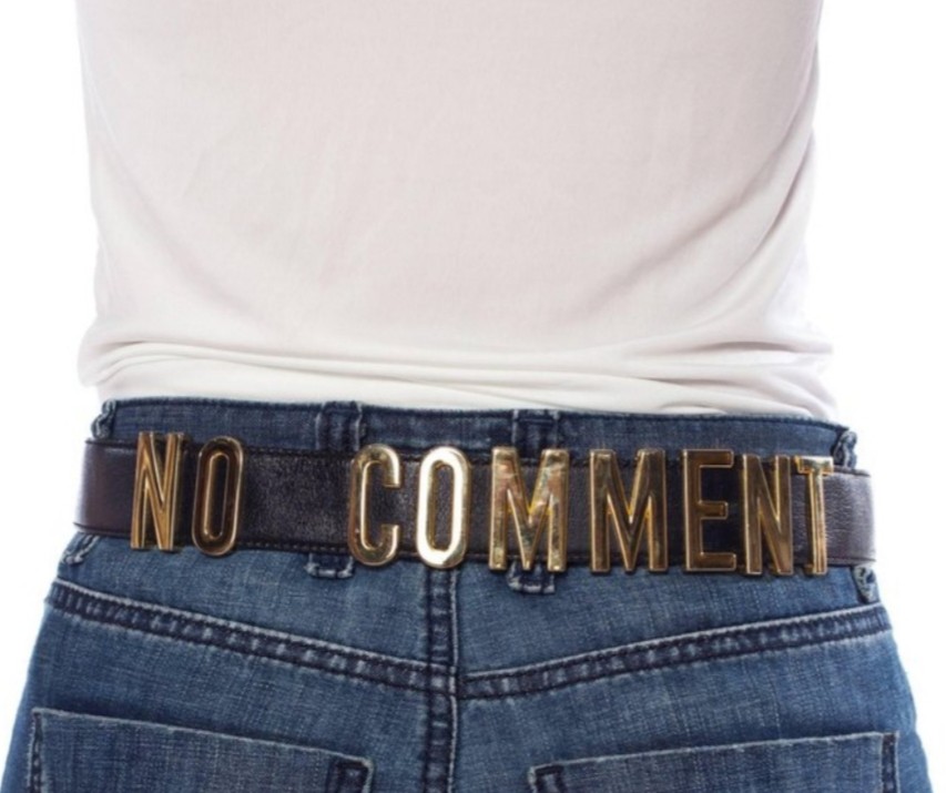 moschino jeans belt