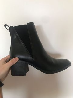betts lenox chelsea boots