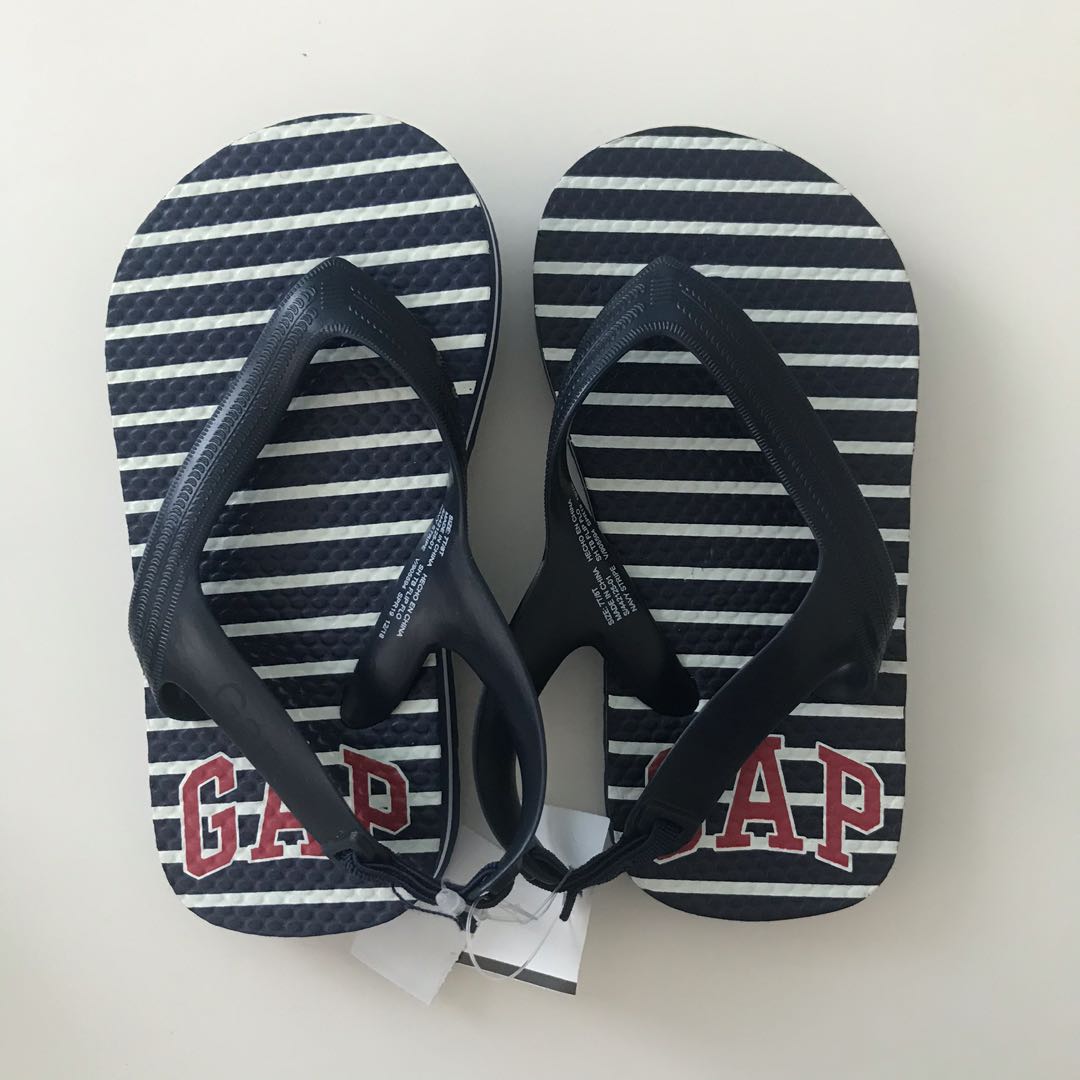 size 18 flip flops