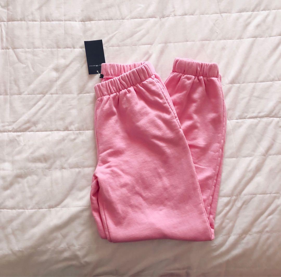 Brandy melville sales bubblegum pink sweatpants