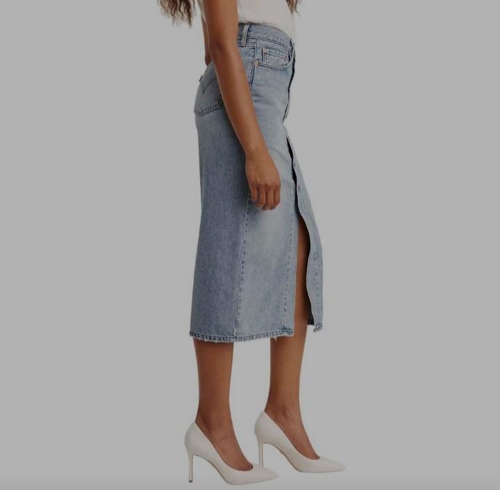BNWT Levis button through midi skirt Women s Fashion Bottoms