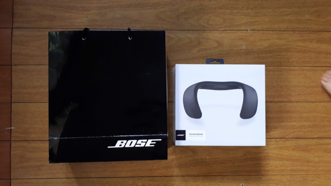 connect bose soundwear to tv