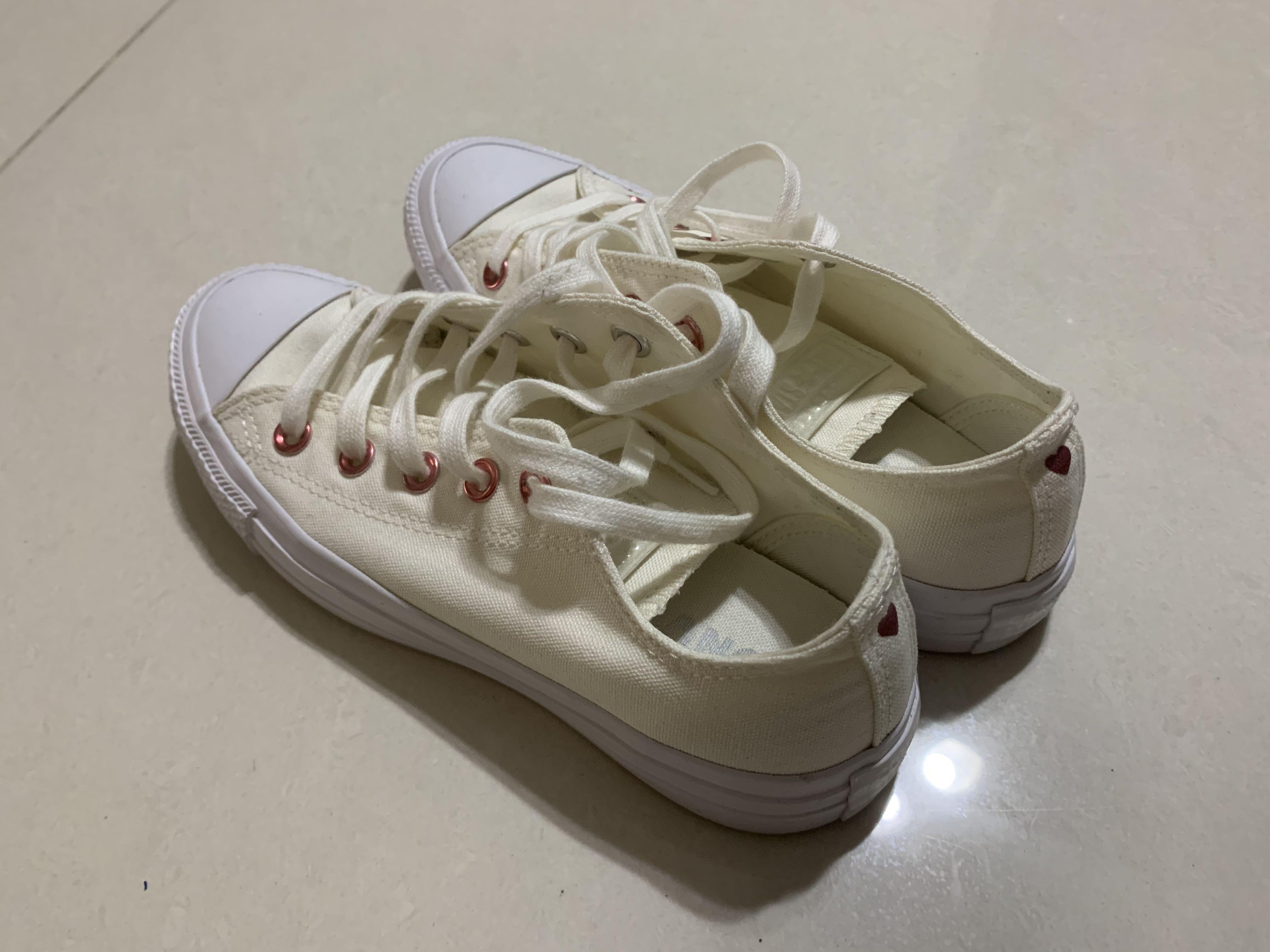 White converse hotsell special edition