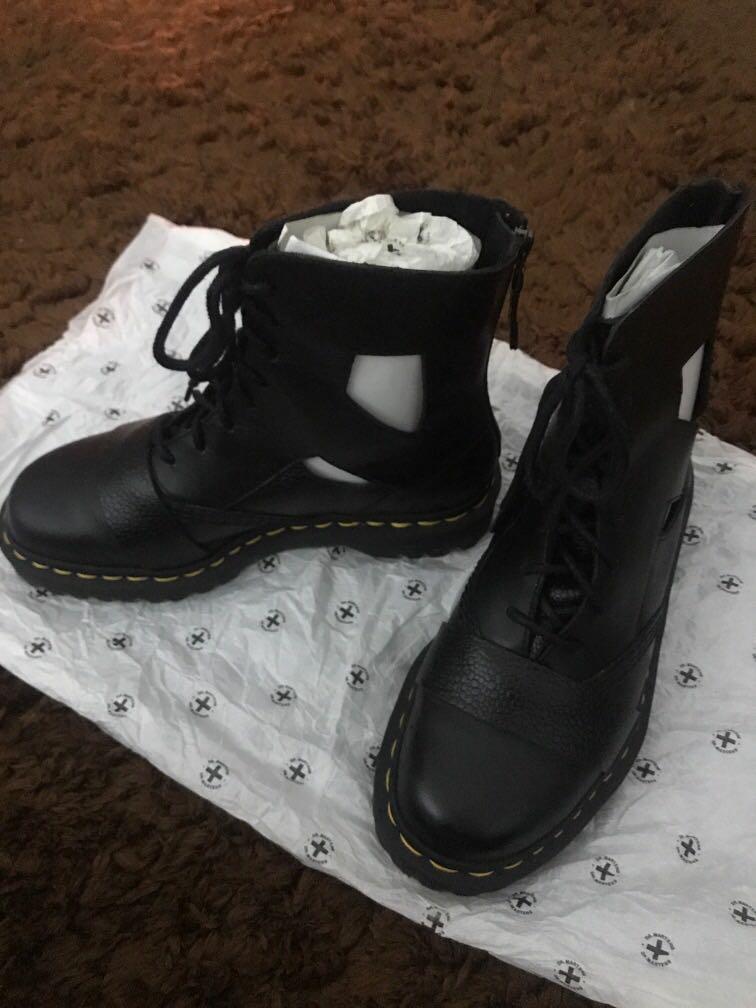 Dr martens outlet katrinia cut out
