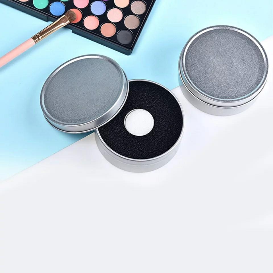 Dry Brush Cleaner (Category: Makeup) located in Singapore. Submitted by myapparelsdesign (Listing ID 1016313708, Image 5). Description: Dry Brush Cleaner use the same brush is never the same again. $12 inc NM.
