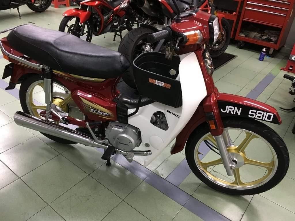 Ex5 Dream Sambung Bayar Rm900 00 Motorbikes On Carousell