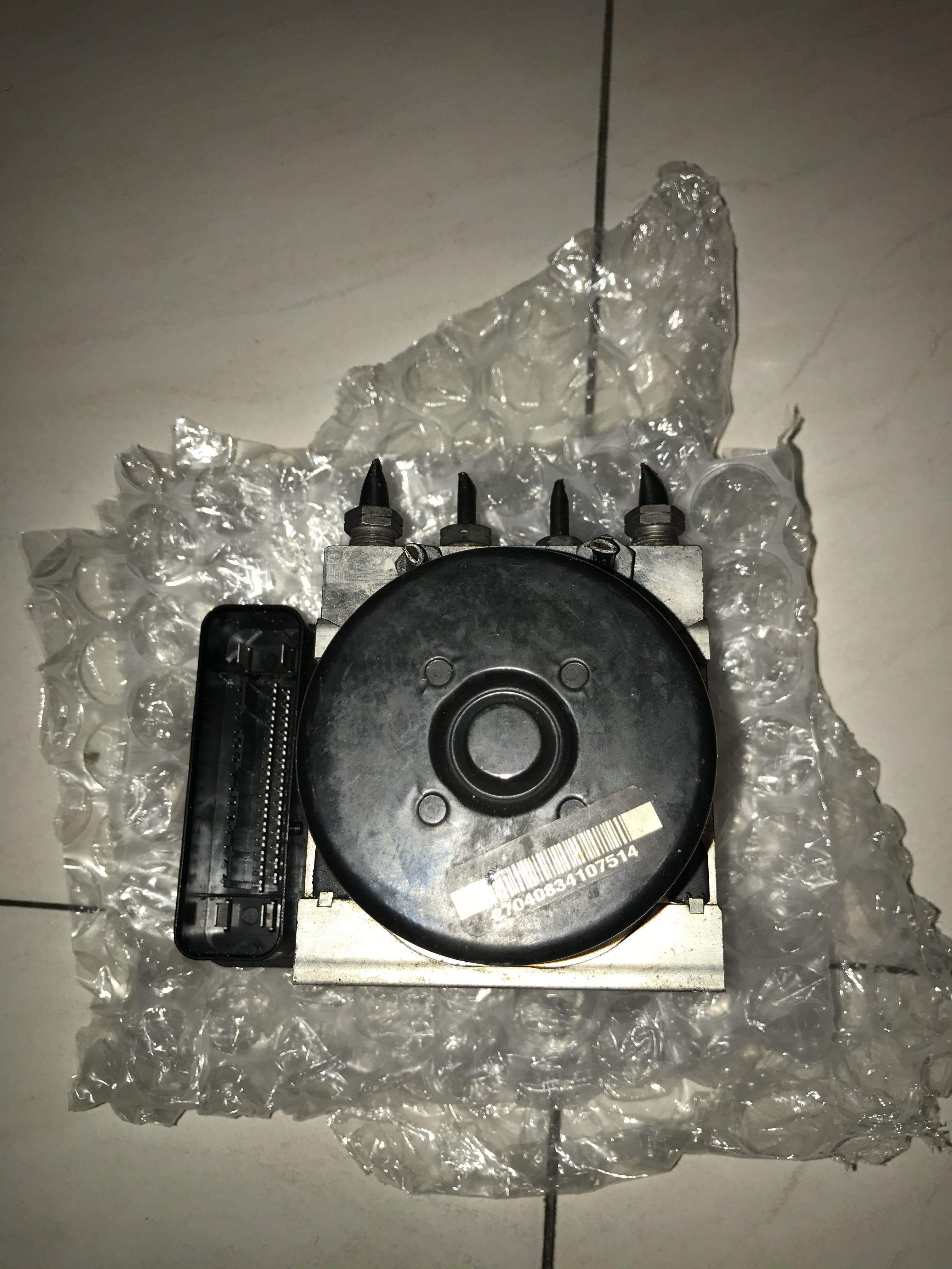 Ford fiesta 1.6 abs pump module av592C405EA, Auto Accessories on