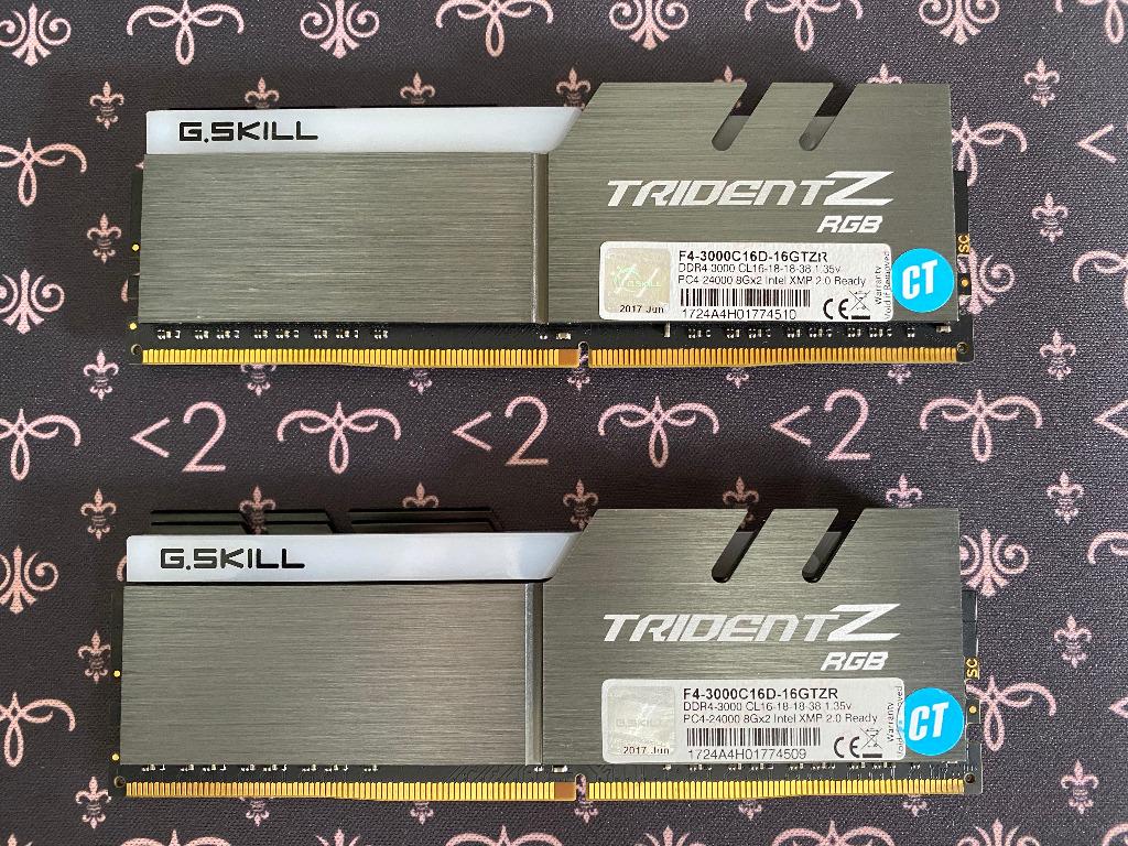 G skill trident z rgb 3000 top