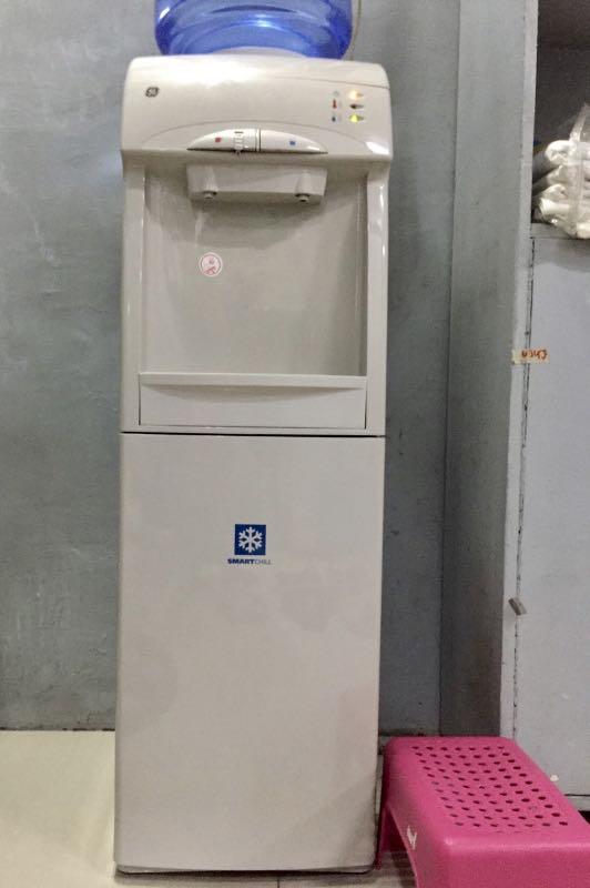 ge refrigerator with hot and cold water dispenser