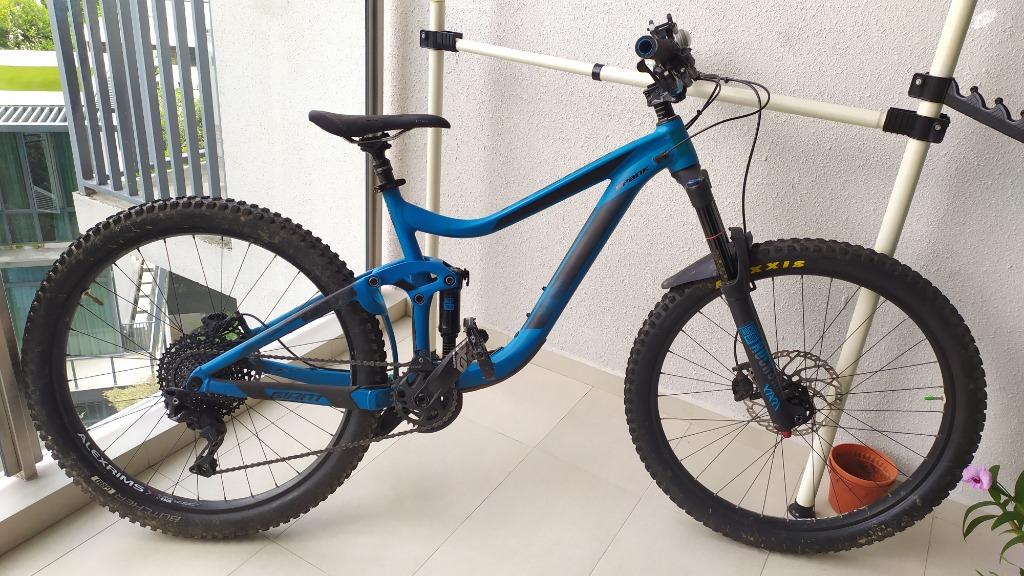 Giant reign 2 on sale 2018 for sale