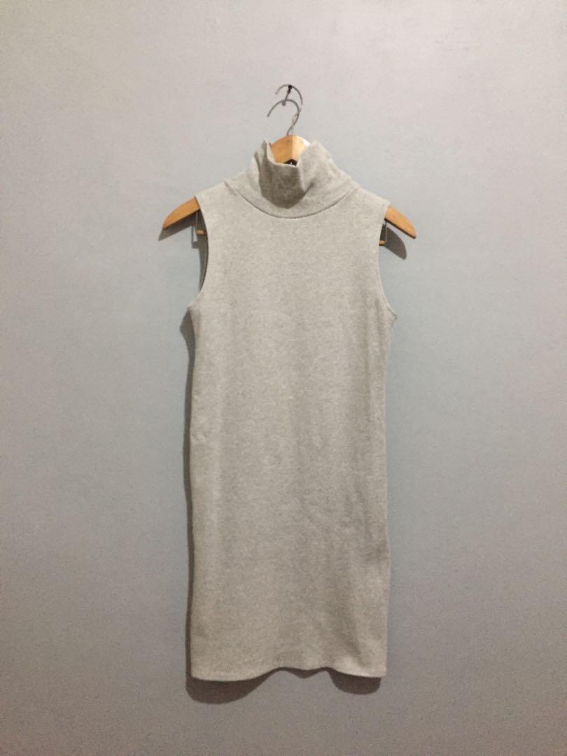 Gray Sleeveless Turtleneck Dress (Category: Dresses) located in Pasig City. Submitted by shophefty (Listing ID 1016329118, Image 1). Description: Gray Sleeveless Turtleneck Dress Item is in excellent condition. Never been used. Rfs: decluttering.