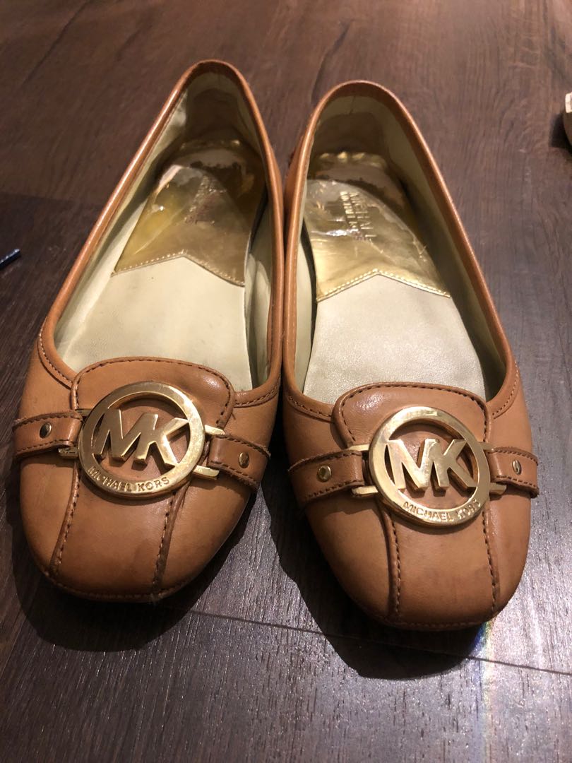 harga flat shoes michael kors