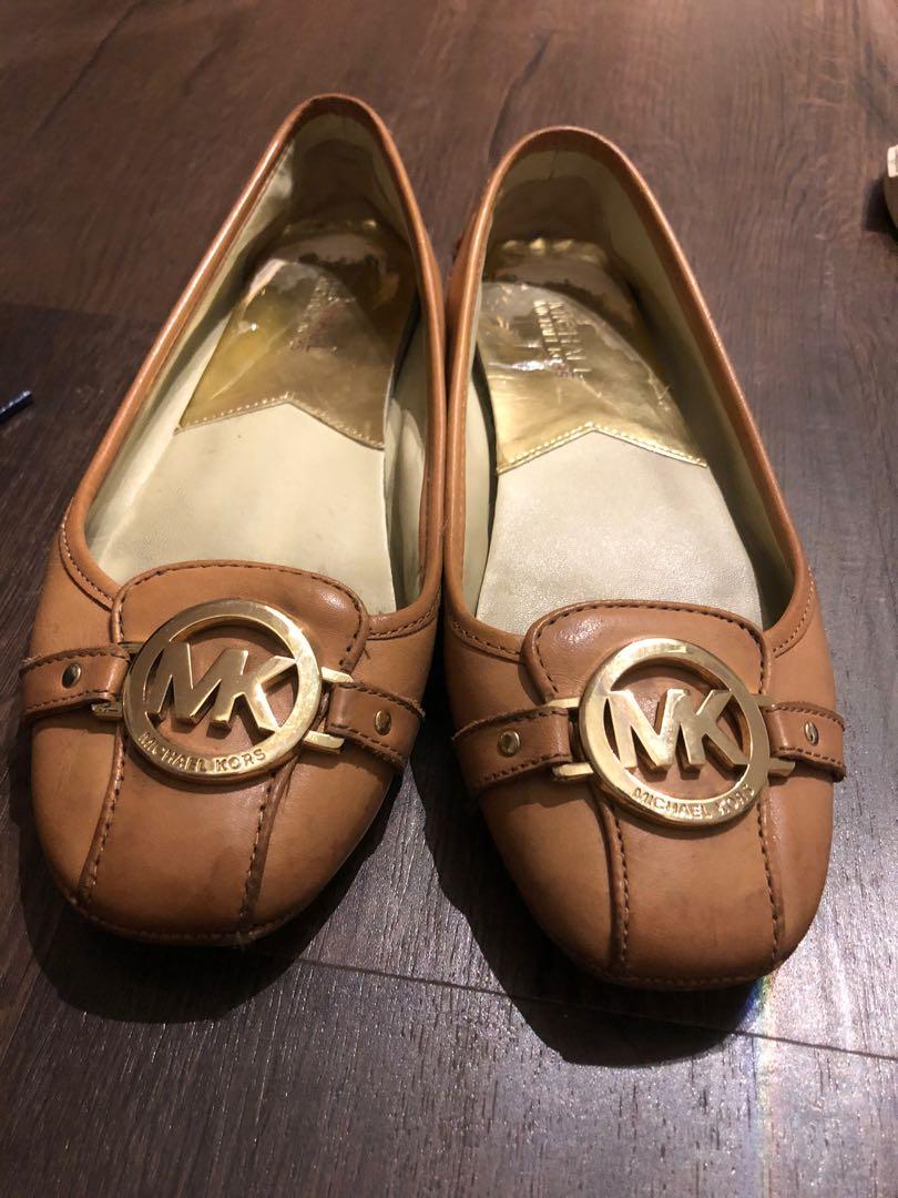 kors flats