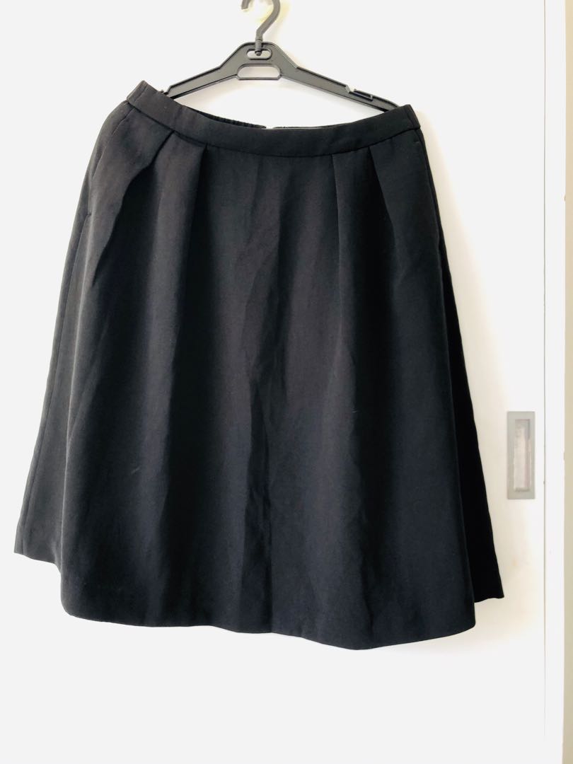black skirt uniqlo