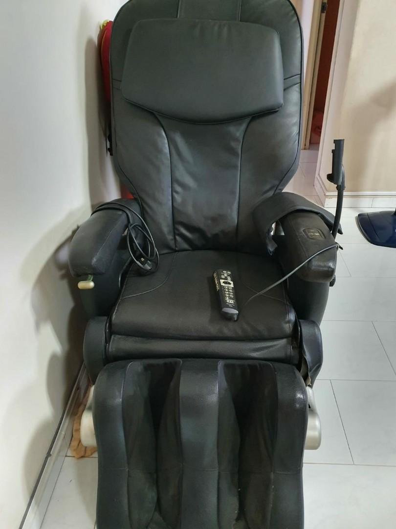 OSIM MASSAGE CHAIR OS7803 iMEDIC PRO, Furniture & Home Living, Furniture, Tablets & Sets on