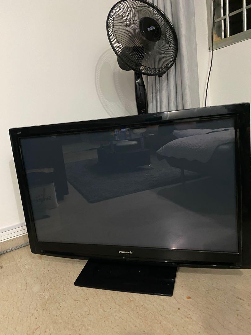 Panasonic Viera 42” lcd tv, TV & Home Appliances, TV & Entertainment