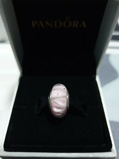 (Category: ) located in . Submitted by ilaidora.rabbit (Listing ID 1016333174, Image 1). Description: .
