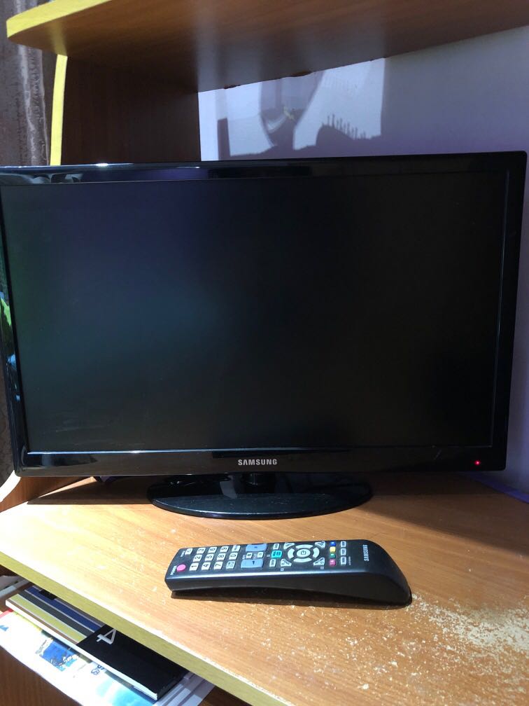 Personal 22inch Samsung TV, Home Appliances, TVs & Entertainment