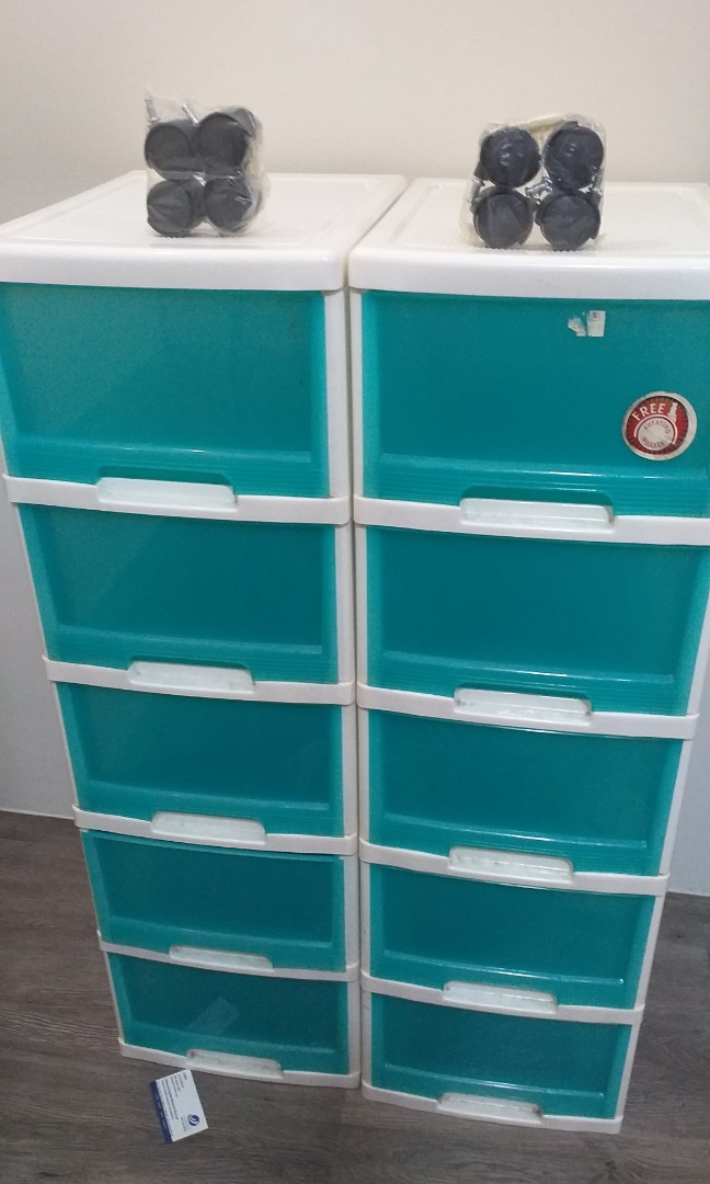 Plastic Drawers, Furniture & Home Living, Furniture, Shelves,