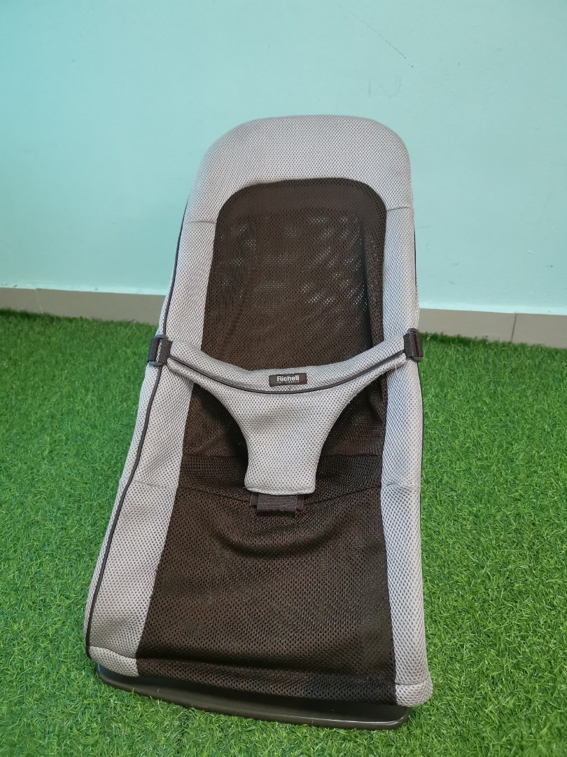 kegunaan baby bouncer