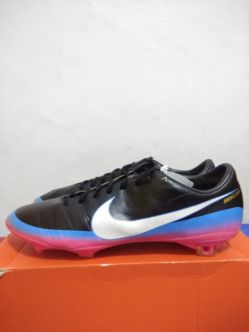Sepatu Bola Nike Mercurial Vapor VIII CR FG Size 45, Olah Raga, Baju  Olahraga di Carousell