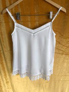 Tank Top / Atasan Putih