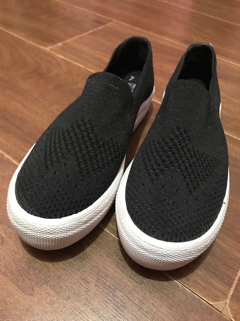 time and tru slip on sneakers