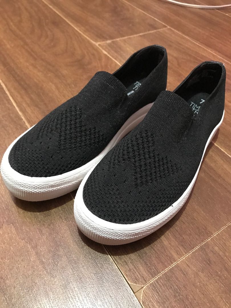 Time and tru slip top on shoes