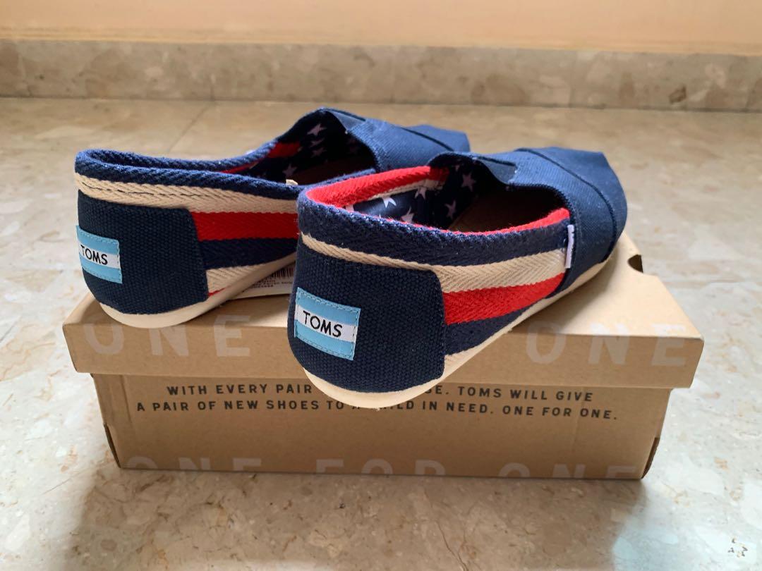 toms shoes size 8