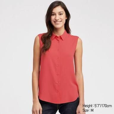 Uniqlo Rayon Sleeveless Blouse Office (Category: Blouses) located in Manila. Submitted by jmb09 (Listing ID 1016405682, Image 1). Description: In good condition. Fits small.