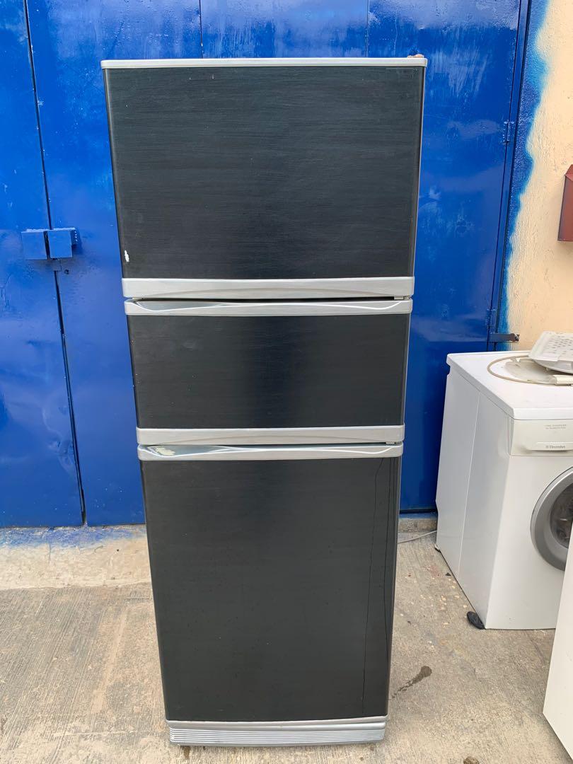 Used Peti Sejuk Terpakai Untuk Dijual 3 Pintu Kitchen Appliances On Carousell