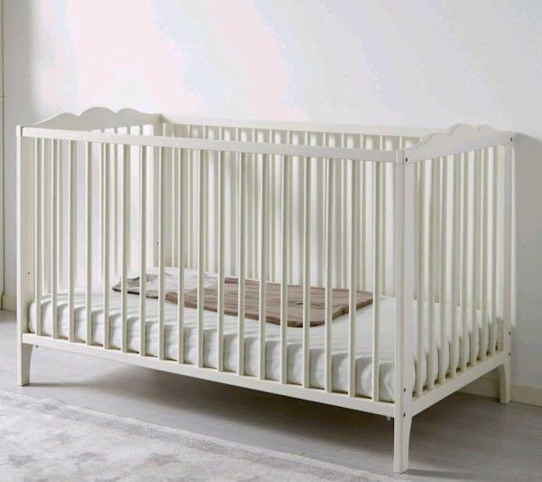 Ikea cot hensvik discount