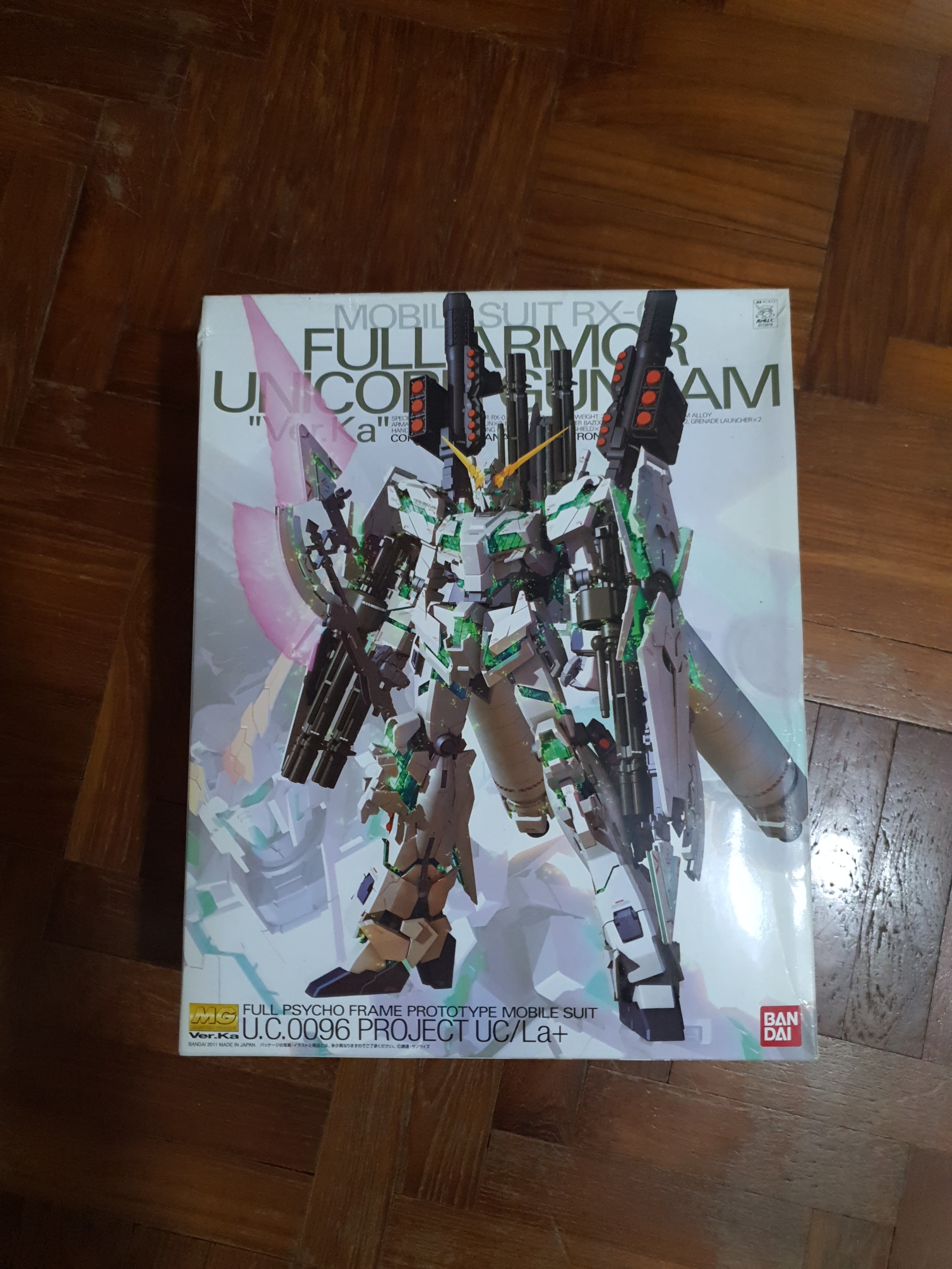 Bandai - Gunpla - 1/100 MG - RX-0 FULL ARMOR UNICORN GUNDAM Ver Ka Mobile Suit Gundam Unicorn 18cm 4573102615893