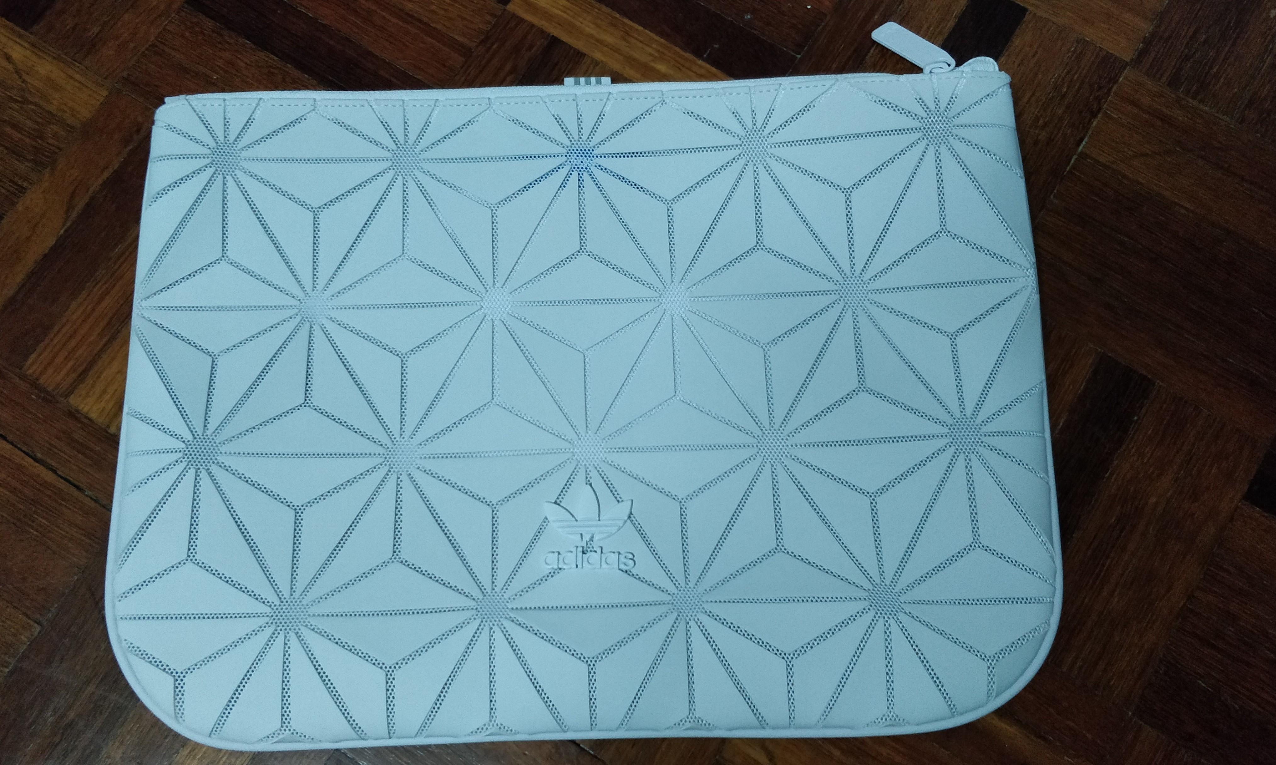 adidas 3d pouch