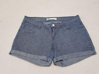 Authentic levi's soft denim shorts