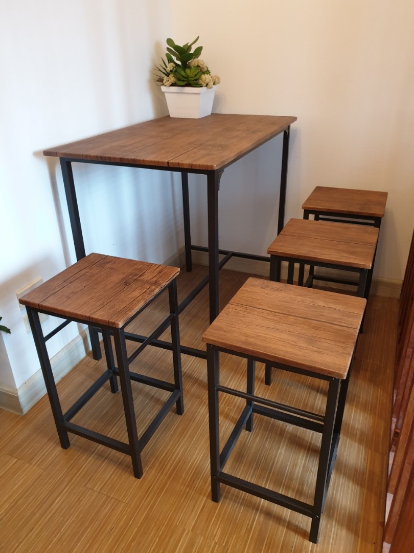 bar table and chairs