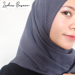 (Category: ) located in . Submitted by ladies_bazaar (Listing ID 1016441826, Image 1). Description: .